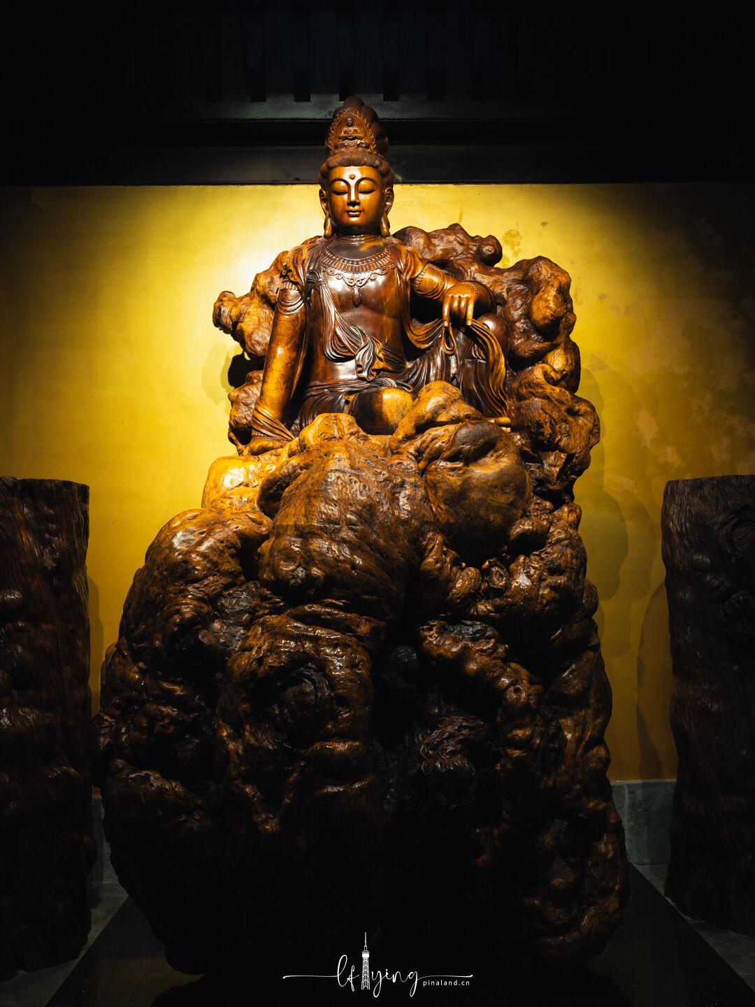 Guanyin statue 1