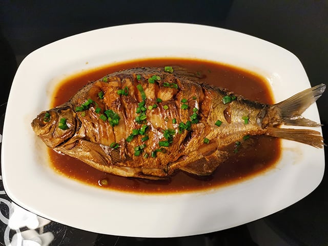 Red-braised bream