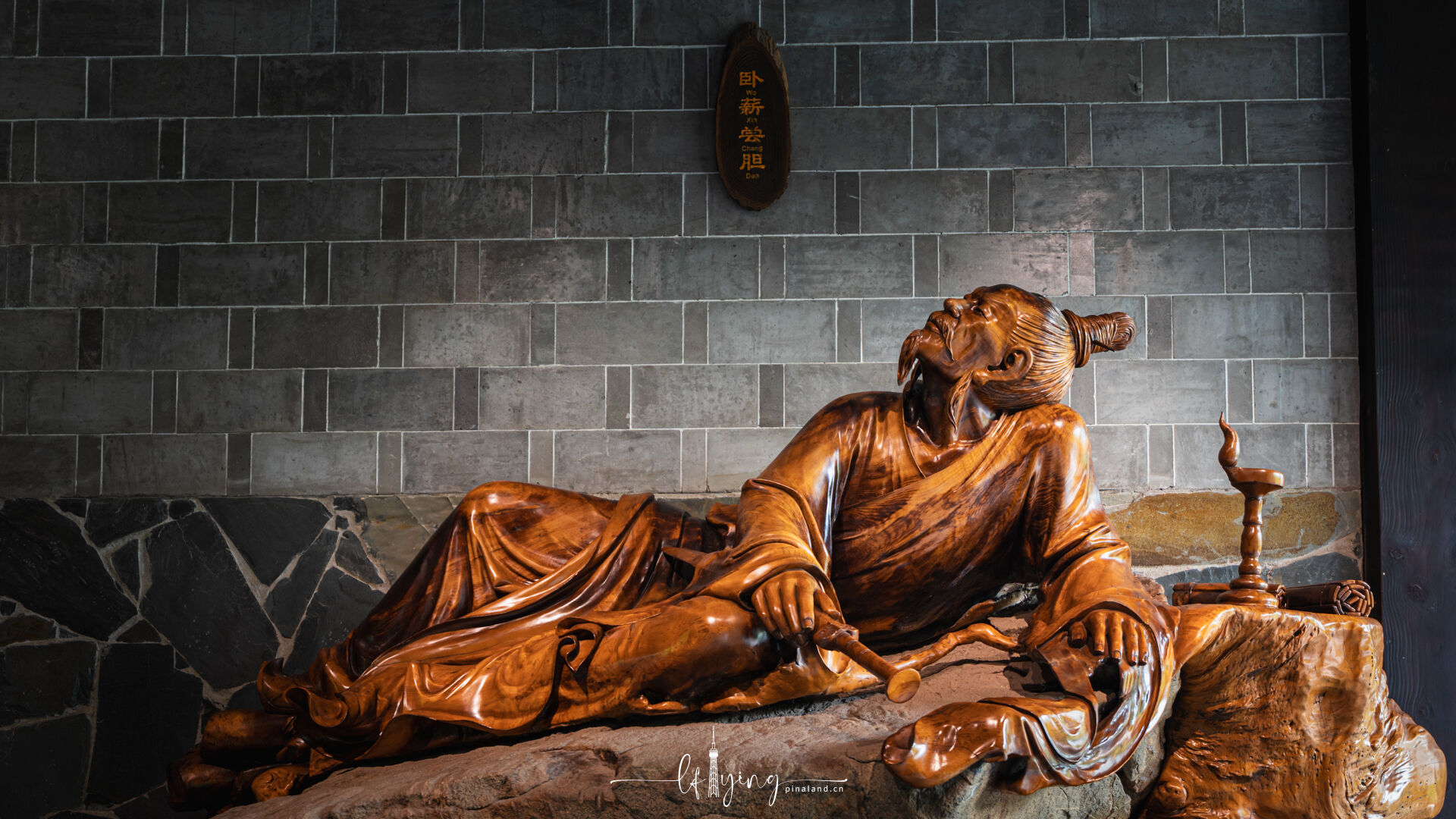 Chinese culture root carving 5